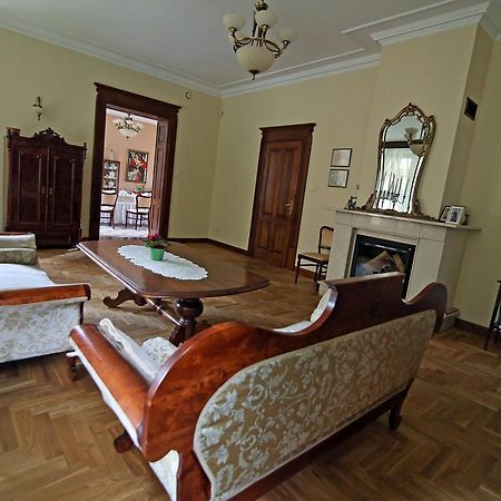 Bed and Breakfast Dwor Bieland à Elbląg Extérieur photo