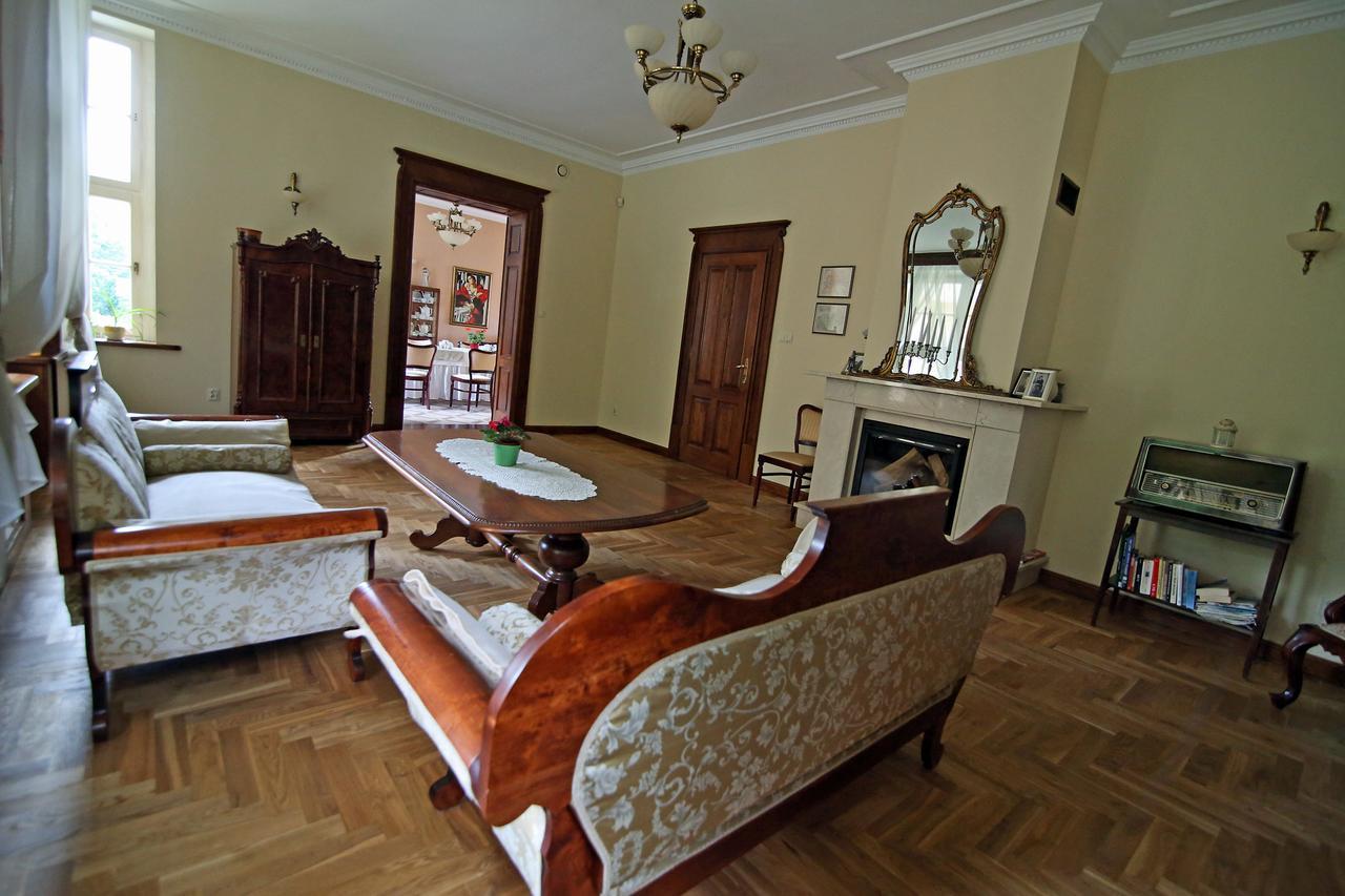 Bed and Breakfast Dwor Bieland à Elbląg Extérieur photo