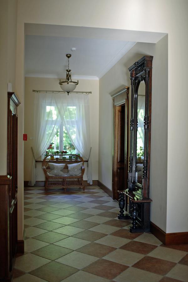 Bed and Breakfast Dwor Bieland à Elbląg Extérieur photo