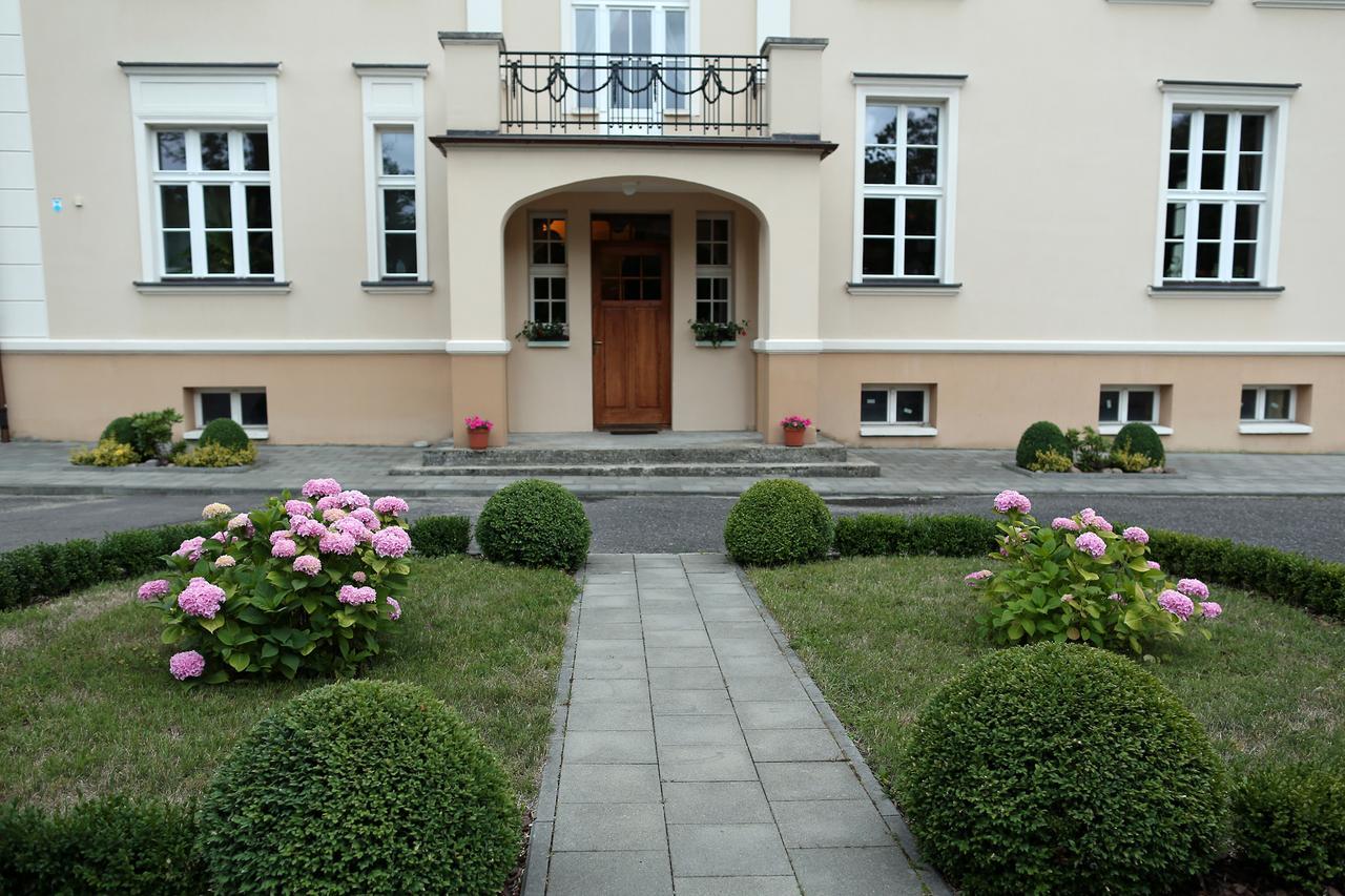 Bed and Breakfast Dwor Bieland à Elbląg Extérieur photo